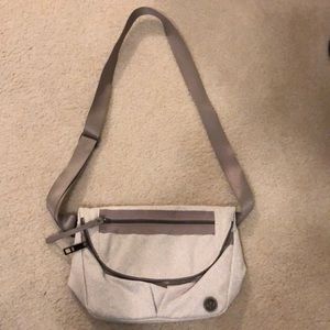 Lululemon purse